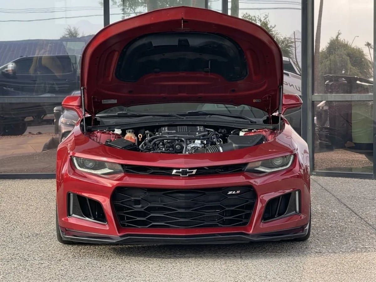 Used 2018 Chevrolet Camaro ZL1 RWD image 21