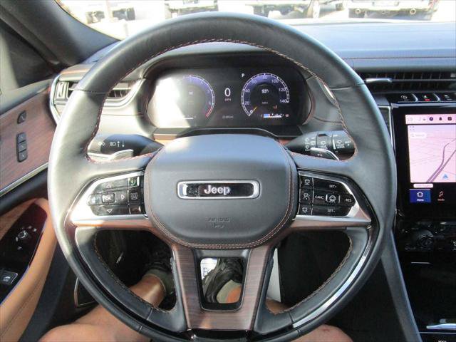 Certified 2024 Jeep Grand Cherokee Summit AWD/4WD image 28