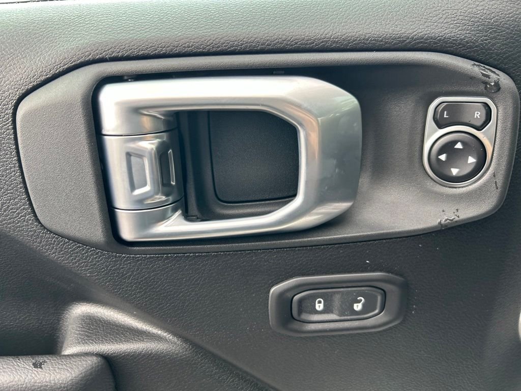 New 2026 Jeep Gladiator Sport AWD/4WD image 11
