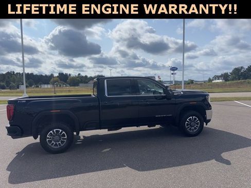 Used 2023 GMC Sierra 2500 SLE w/ SLE Value Package; image 9