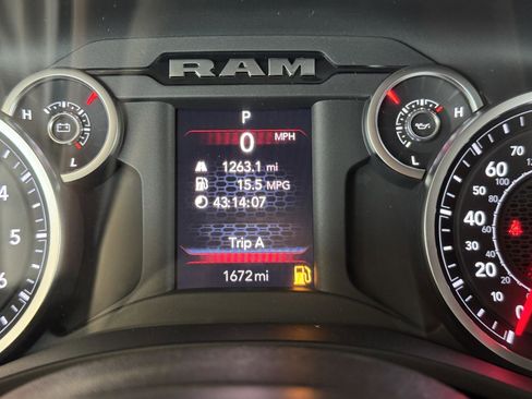 Used 2025 RAM 1500 Lone Star image 10