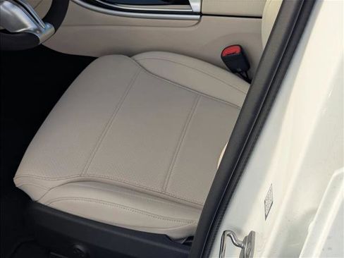 New 2026 Mercedes-Benz C 300 Sedan image 4