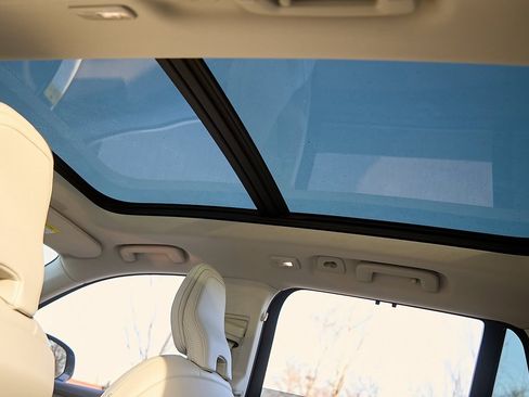 New 2026 Volvo XC90 T8 Ultra image 24