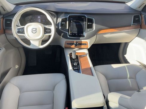 Certified 2021 Volvo XC90 T8 Inscription Expression w/ Climate Package image 17