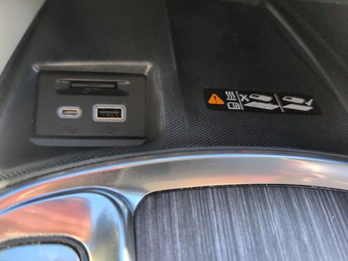 Used 2023 Buick Enclave Avenir w/ Avenir Technology Package image 34