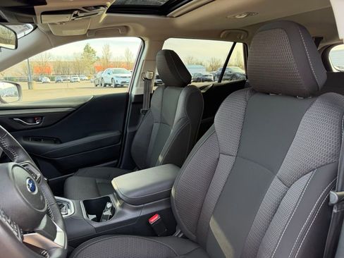 Used 2025 Subaru Outback Premium image 15