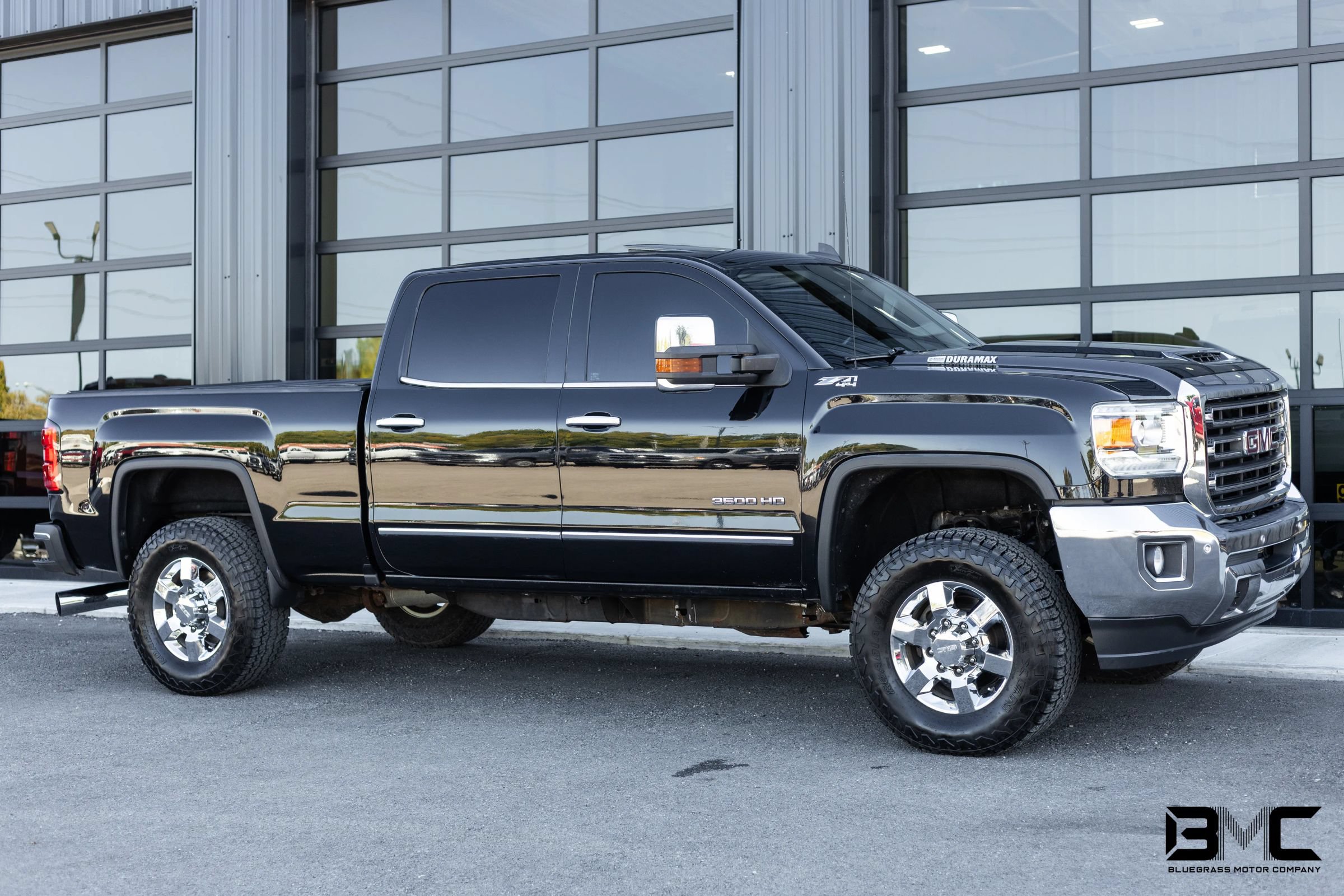 Used 2019 GMC Sierra 3500 SLT w/ Driver Alert Package AWD/4WD image 12