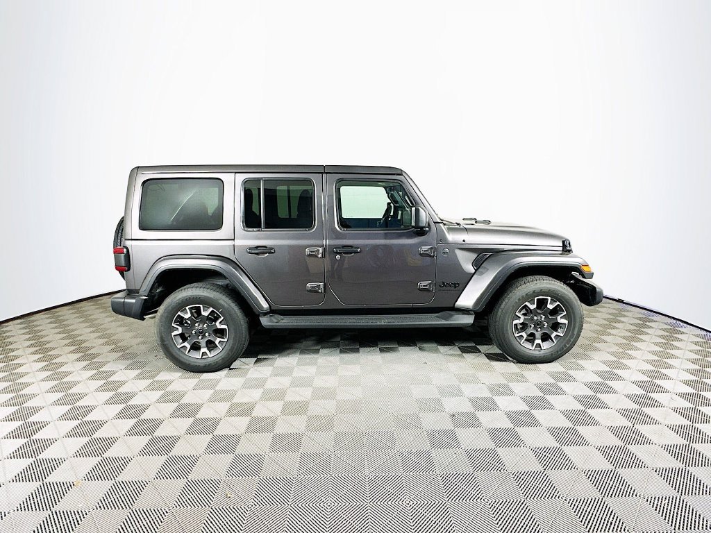 New 2026 Jeep Wrangler Unlimited Sahara AWD/4WD image 11