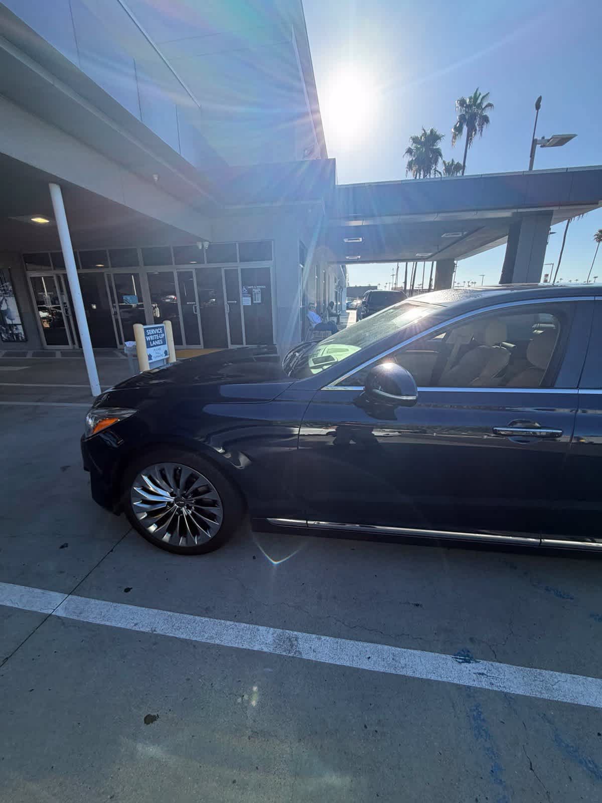 Used 2018 Genesis G90 5.0 Ultimate RWD image 10
