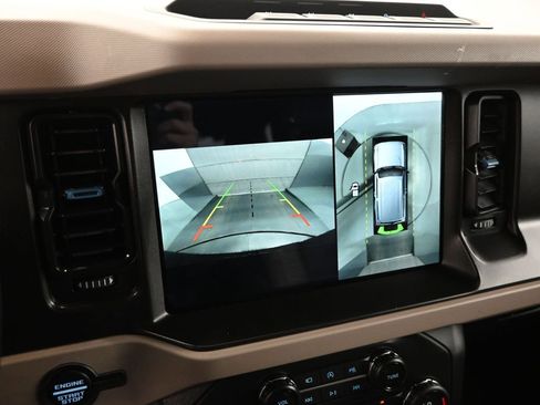 Certified 2023 Ford Bronco Wildtrak image 16