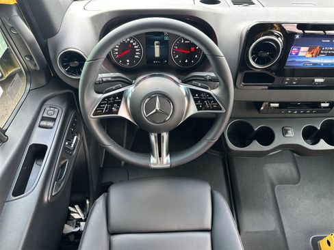 New 2025 Mercedes-Benz Sprinter 2500 image 14