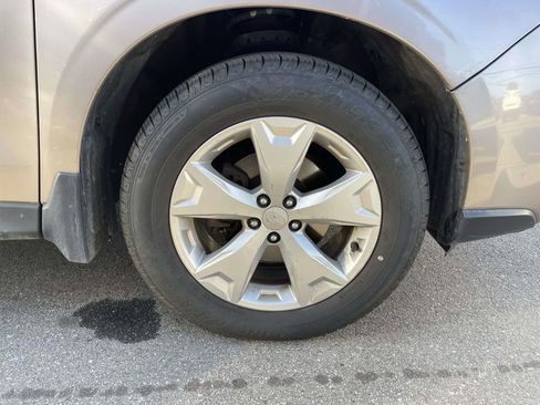 Used 2015 Subaru Forester 2.5i Premium w/ Popular Package #2 AWD/4WD image 5