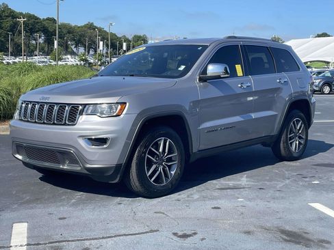 Used 2020 Jeep Grand Cherokee Limited w/ Luxury Group II AWD/4WD image 3
