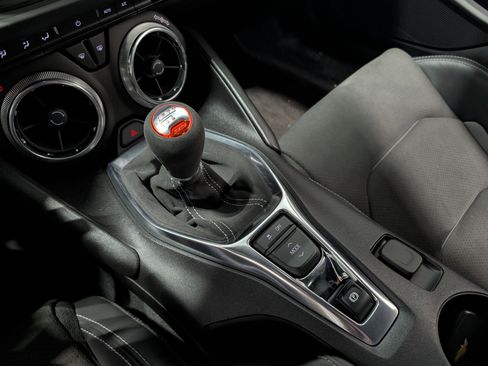 Used 2018 Chevrolet Camaro SS RWD image 24