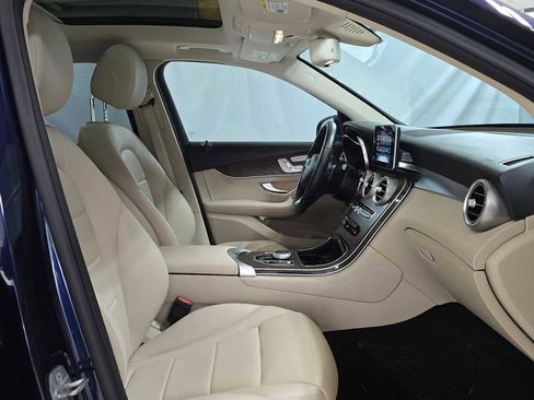 Used 2019 Mercedes-Benz GLC 300 4MATIC image 10