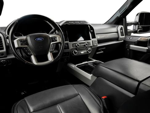 Used 2022 Ford F250 Lariat w/ Black Appearance Package AWD/4WD image 34
