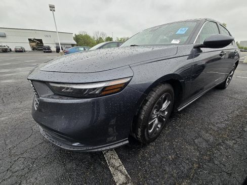 Used 2024 Honda Accord EX image 5