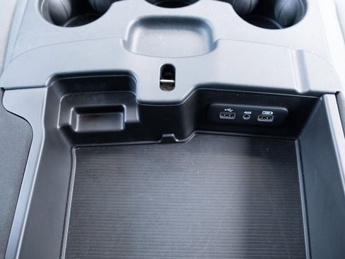 Used 2023 RAM 1500 Classic SLT w/ Protection Group image 10