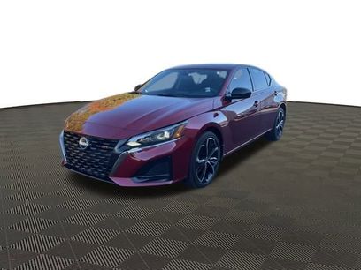 Used 2024 Nissan Altima 2.5 SR