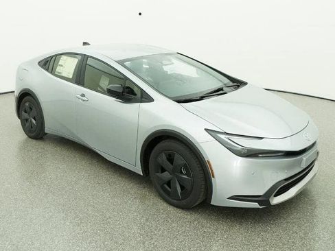 New 2026 Toyota Prius Plug-In Hybrid image 13