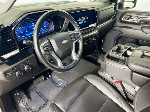 Used 2024 Chevrolet Silverado 2500 LTZ image 10