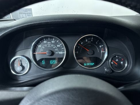 Used 2016 Jeep Wrangler Unlimited Sport w/ Quick Order Package 23S AWD/4WD image 12