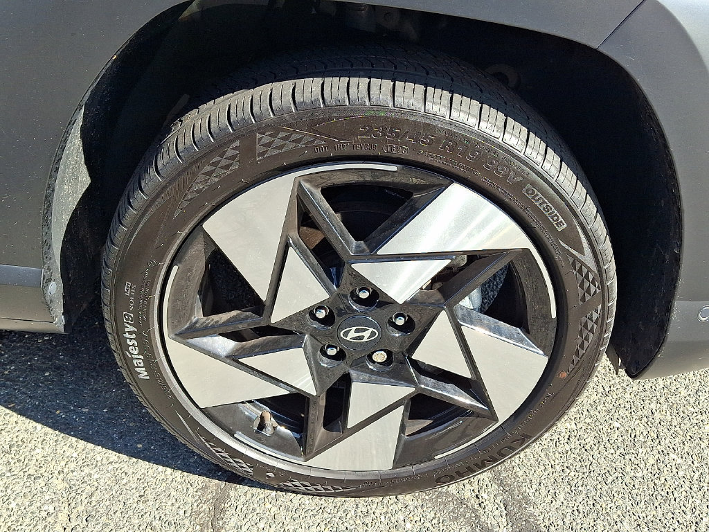 Used 2024 Hyundai Kona Limited AWD/4WD image 8