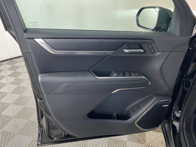 Certified 2026 GMC Acadia Elevation AWD/4WD image 14