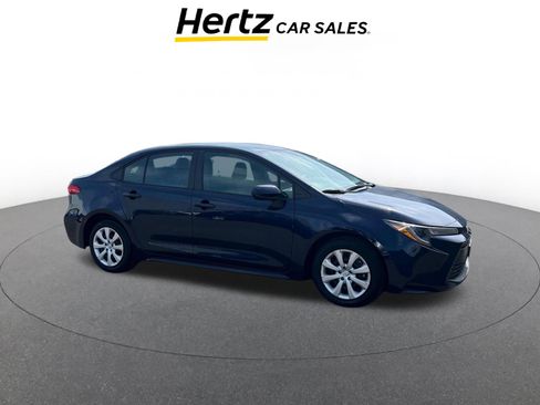 Used 2025 Toyota Corolla LE image 1