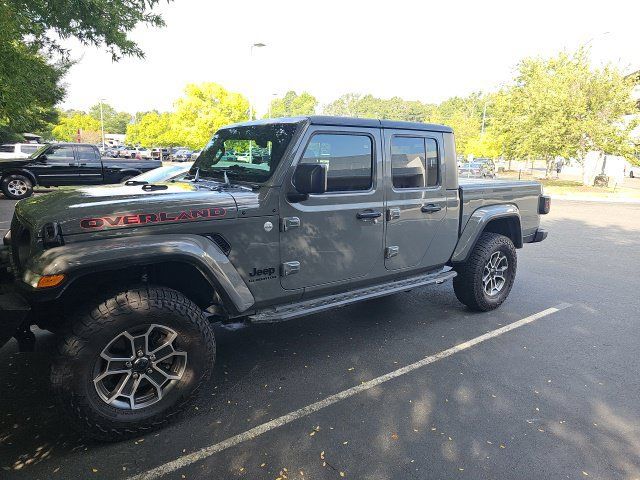 Used 2021 Jeep Gladiator Overland w/ Popular Equipment Package AWD/4WD image 2