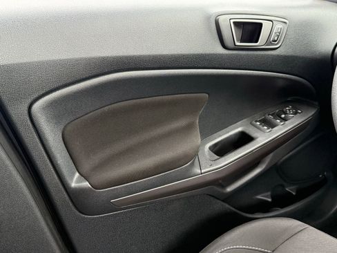 Used 2021 Ford EcoSport SE image 31