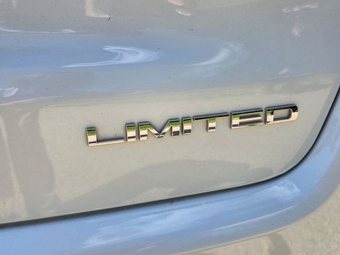 Used 2024 Jeep Compass Limited w/ Elite Group AWD/4WD image 12