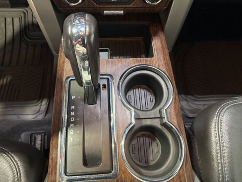 Used 2013 Ford F150 Lariat w/ Lariat Chrome Pkg AWD/4WD image 20