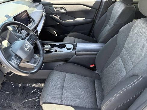 Used 2025 Nissan Rogue SV AWD/4WD image 20