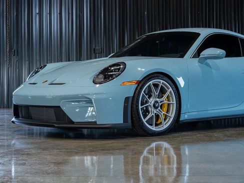 Used 2026 Porsche 911 GT3 RWD image 5