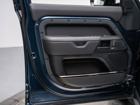 New 2026 Land Rover Defender 110 OCTA AWD/4WD image 28