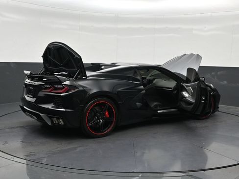 Used 2022 Chevrolet Corvette Stingray Premium Conv w/ Z51 Performance Package RWD image 30