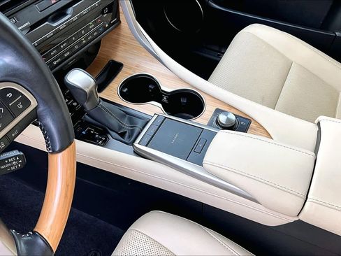 Certified 2022 Lexus RX 350L RX 350L FWD SUV image 17