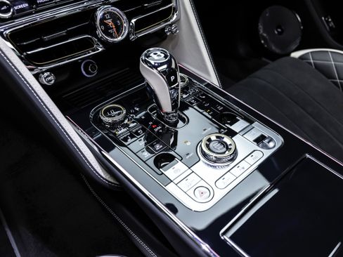 Used 2024 Bentley Flying Spur W12 AWD/4WD image 69