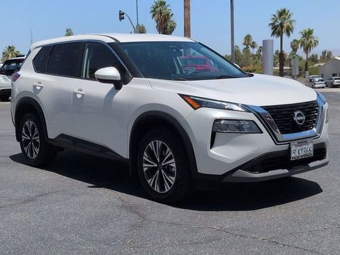 Used 2023 Nissan Rogue SV AWD/4WD image 6