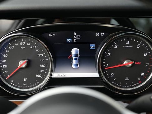 Used 2019 Mercedes-Benz E 300 4MATIC image 47