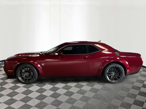 Used 2022 Dodge Challenger R/T Scat Pack image 2