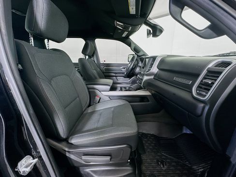 Used 2019 RAM 1500 Big Horn AWD/4WD image 30