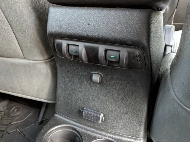 Used 2018 Jeep Wrangler Unlimited Sport S AWD/4WD image 13