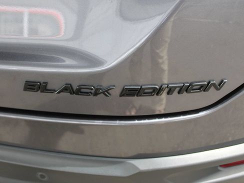 Used 2025 Honda Pilot Black Edition image 74