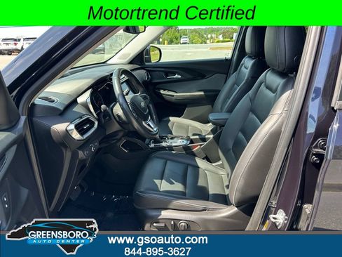 Used 2021 Chevrolet TrailBlazer LT w/ Sun and Liftgate Package AWD/4WD image 11