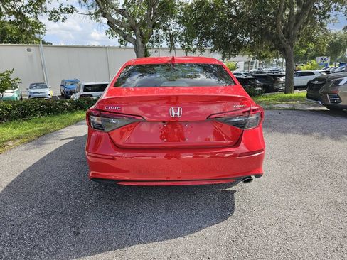 Used 2023 Honda Civic Sport image 4
