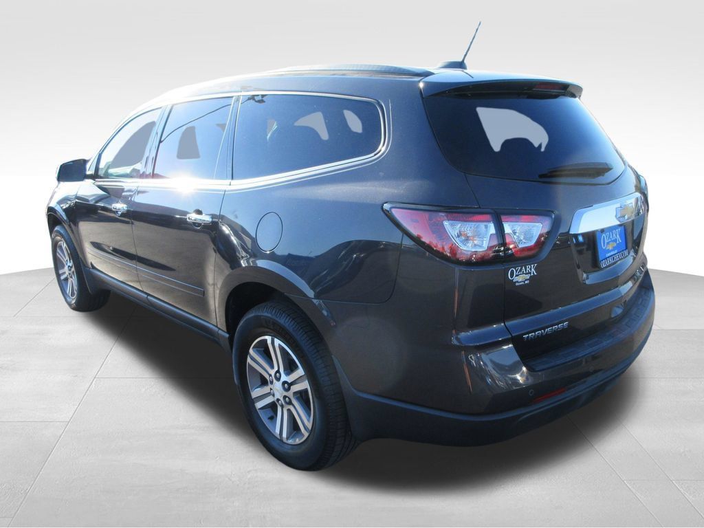 Certified 2017 Chevrolet Traverse LT FWD image 3