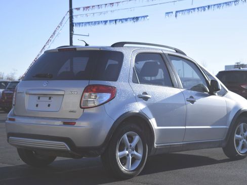 Used 2007 Suzuki SX4 AWD Hatchback image 3