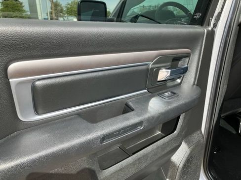Used 2024 RAM 1500 Warlock AWD/4WD image 32